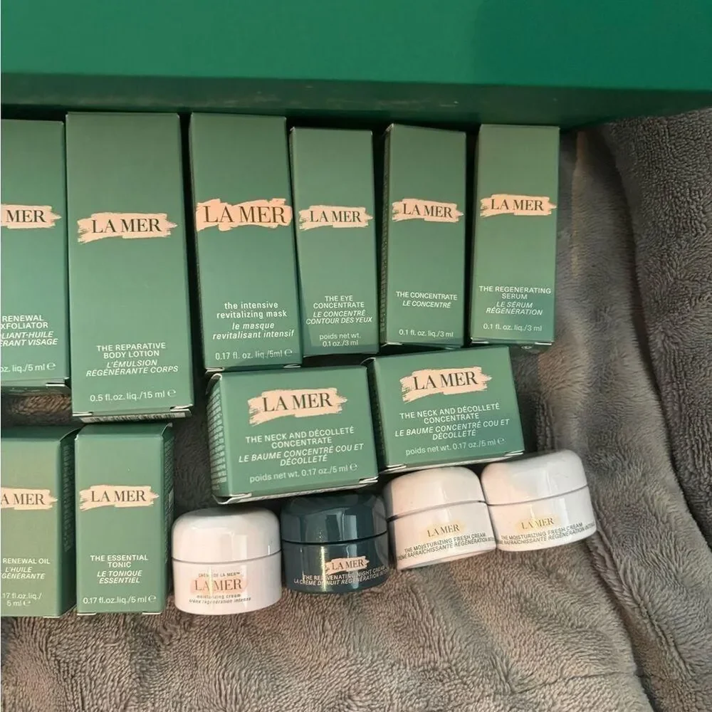 La-mer Green and White Skincare